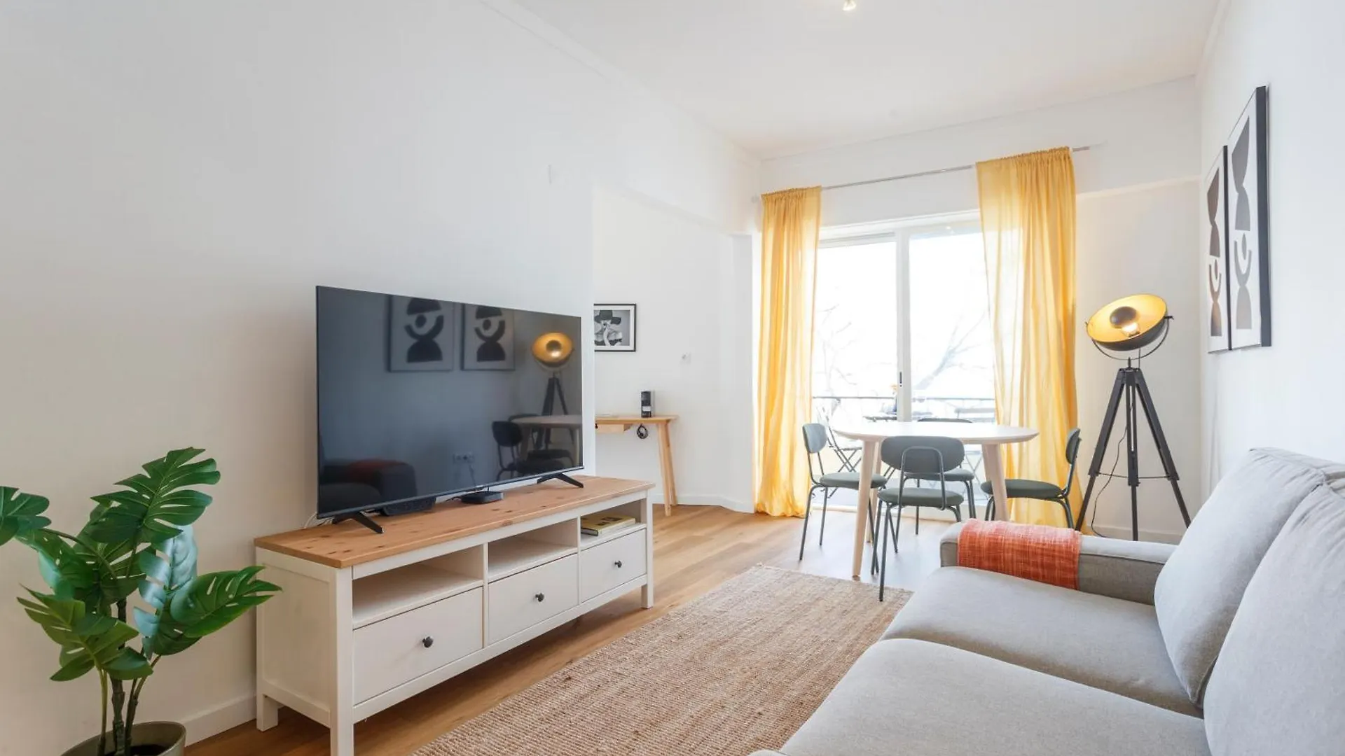 Brand New 2Br Apartment In Alcantara Lisbona Portogallo