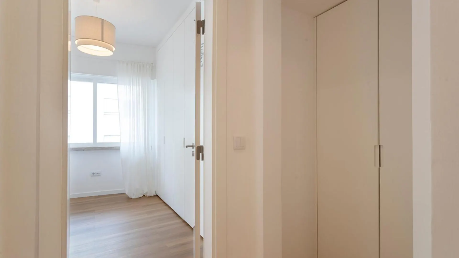 Brand New 2Br Apartment In Alcantara Lisbona