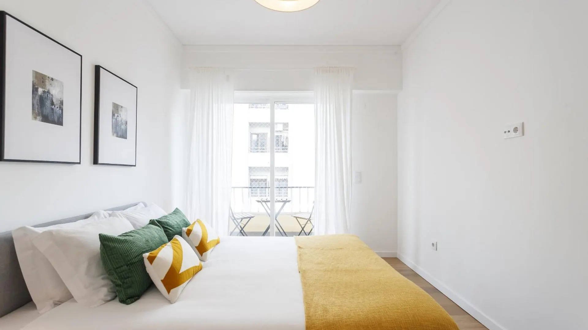 Brand New 2Br Apartment In Alcantara Lisbona