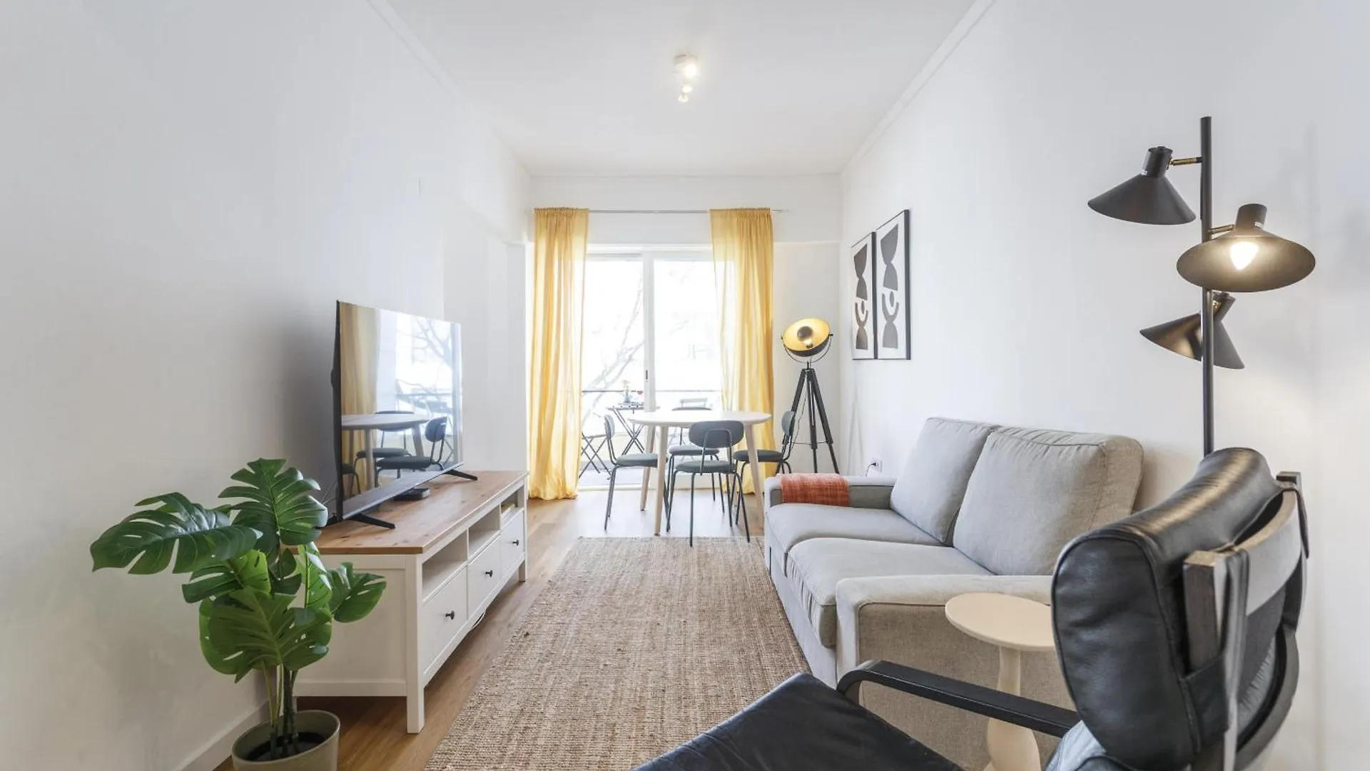 Brand New 2Br Apartment In Alcantara Lisbona